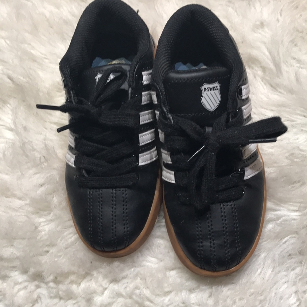 K-Swiss Black and White Stripe sneakers for kids -  size 1